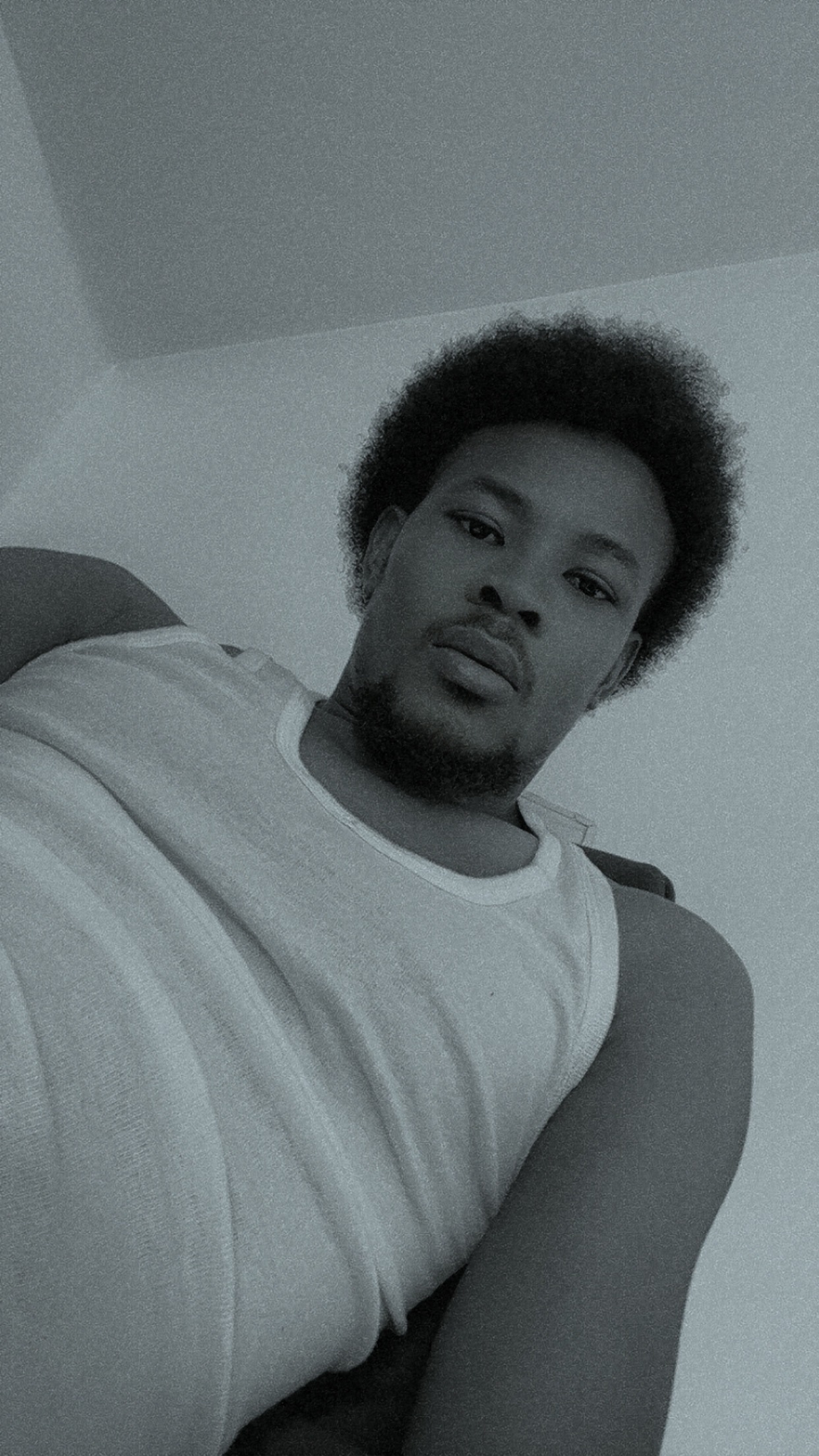 Profil de Parfait, 26 ans, Libertine à Heward