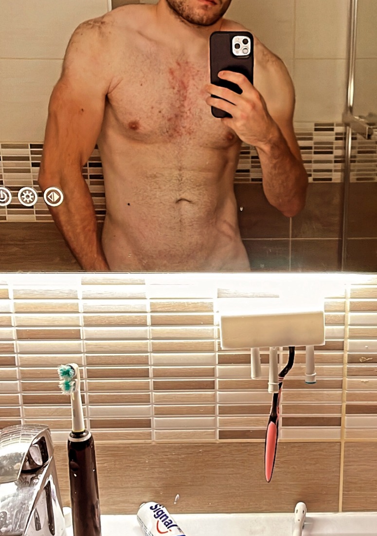 Profil de Carmin, 25 ans, Libertine à Dorintosh