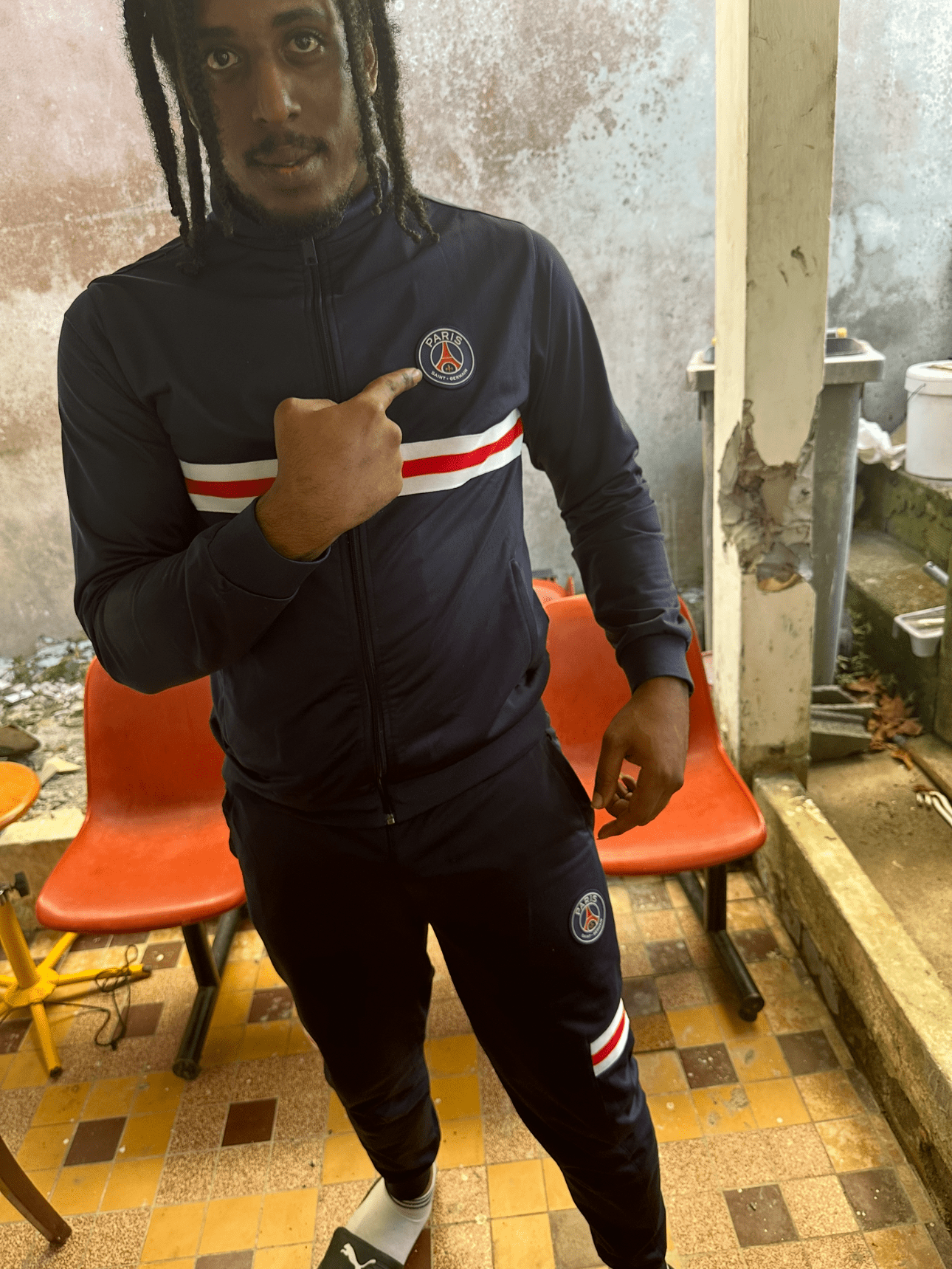 Profil de Bryant, 34 ans, Libertine à Saint-Julien