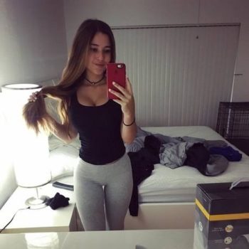 Profil de Alyssa, 25 ans, Libertine à Ogema