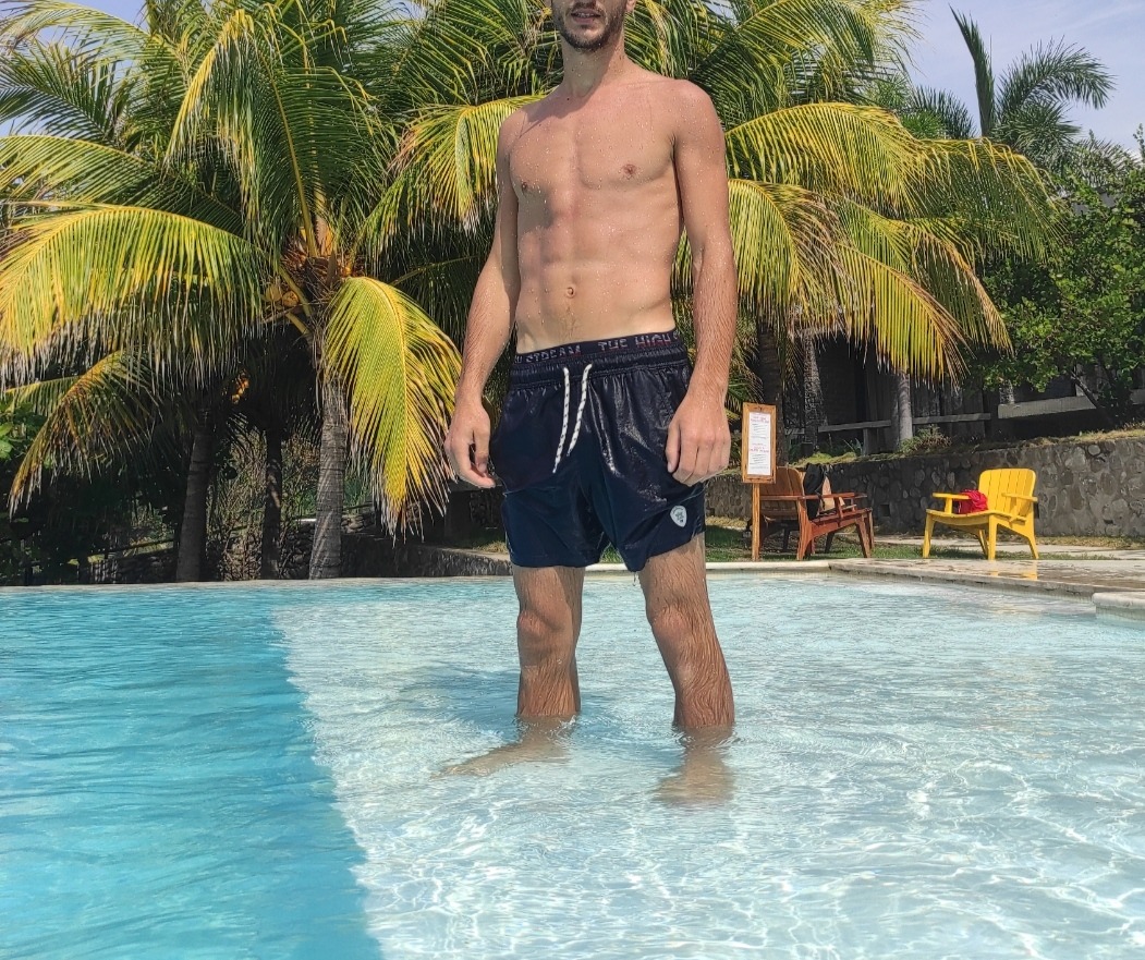 Profil de Aboubacar, 36 ans, Libertine à Val-des-Bois