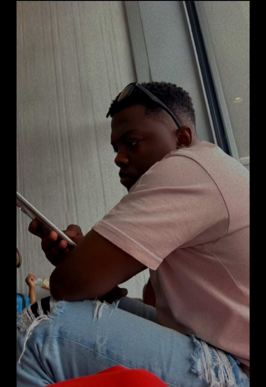 Profil de Rémi, 25 ans, Libertine à Spring Lake