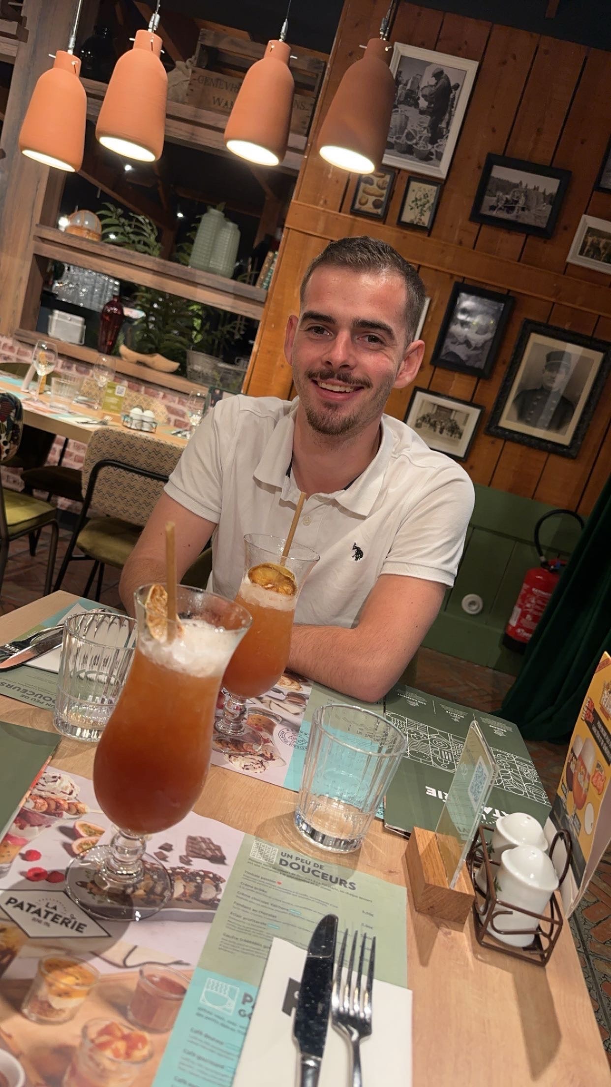 Profil de Yahia, 23 ans, Libertine à Sundre