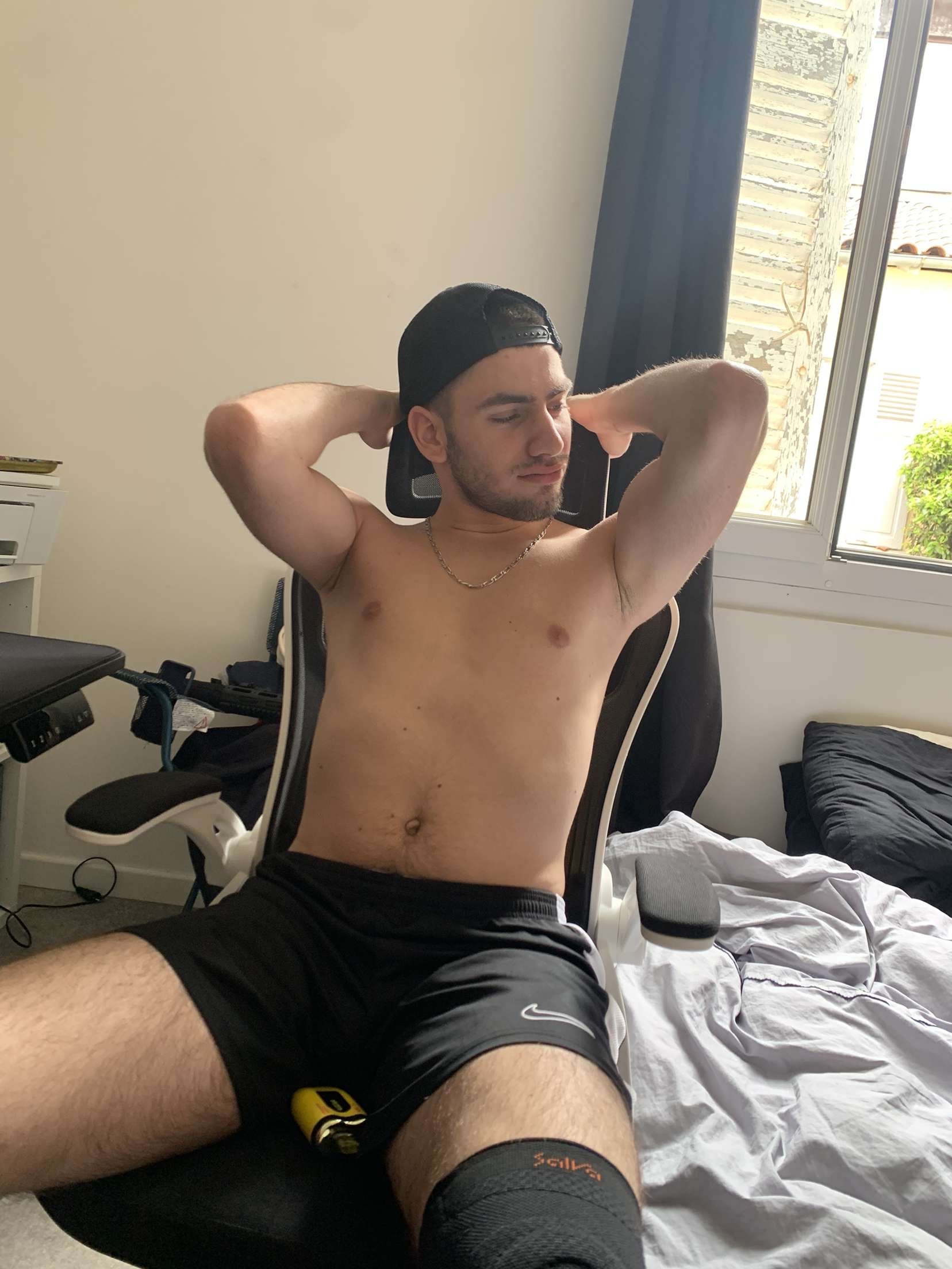 Profil de Ryless, 18 ans, Libertine à Gore