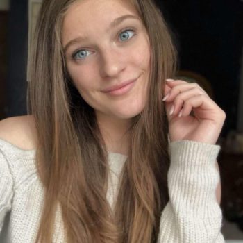 Profil de Farielle, 26 ans, Libertine à Saint-Éloi