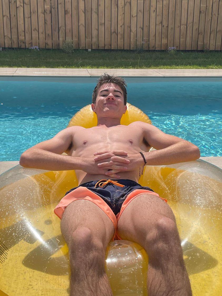 Profil de Faysel, 19 ans, Libertine à Ashcroft