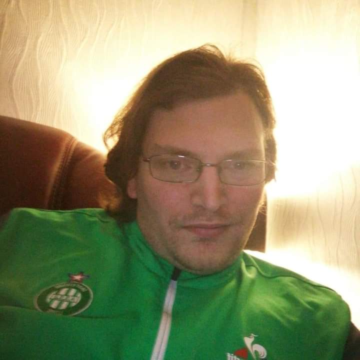 Profil de Lorcan, 41 ans, Libertine à Saint-Éloi