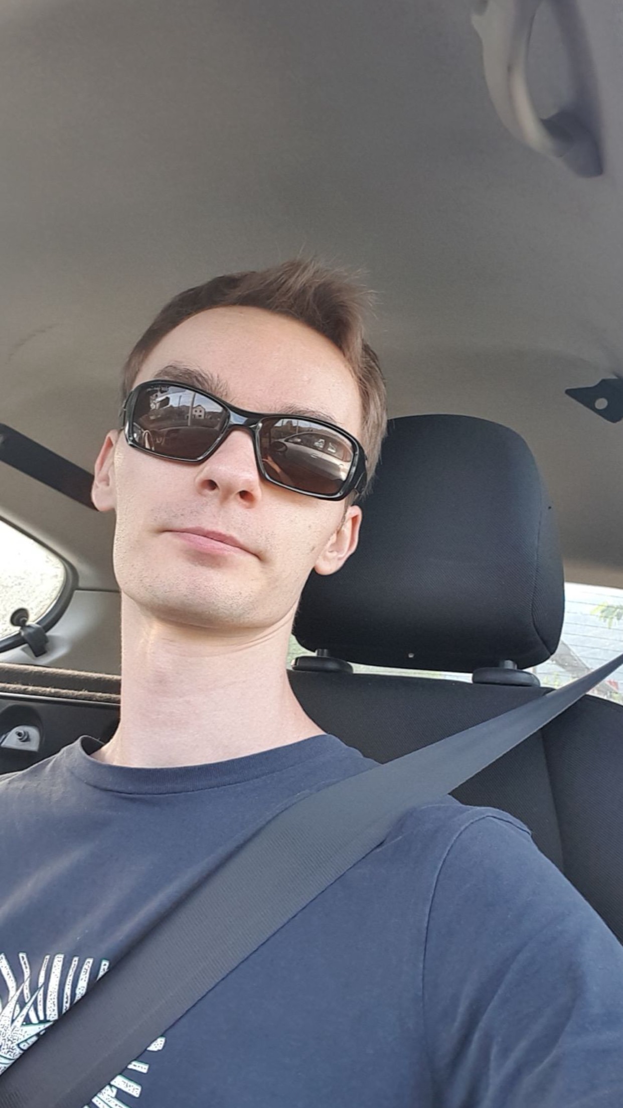 Profil de Slobodan, 27 ans, Libertine à Saint-Adalbert