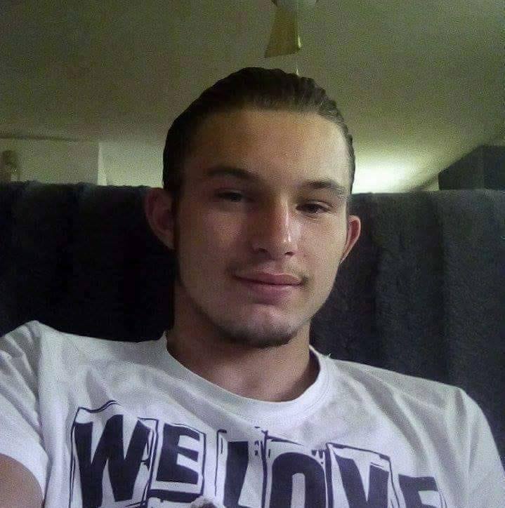 Profil de Moumine, 26 ans, Libertine à Frontier