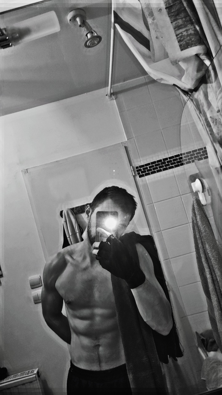 Profil de Georges, 33 ans, Libertine à Sainte-Mélanie