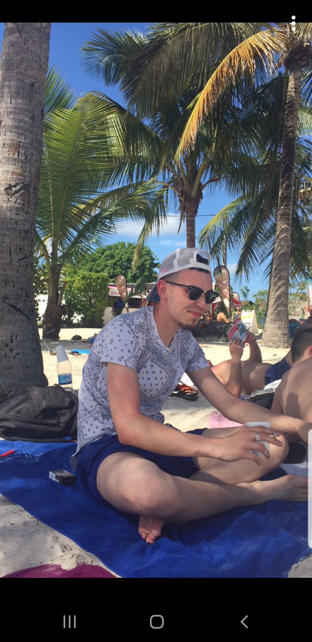 Profil de Eustache, 29 ans, Libertine à Ignace