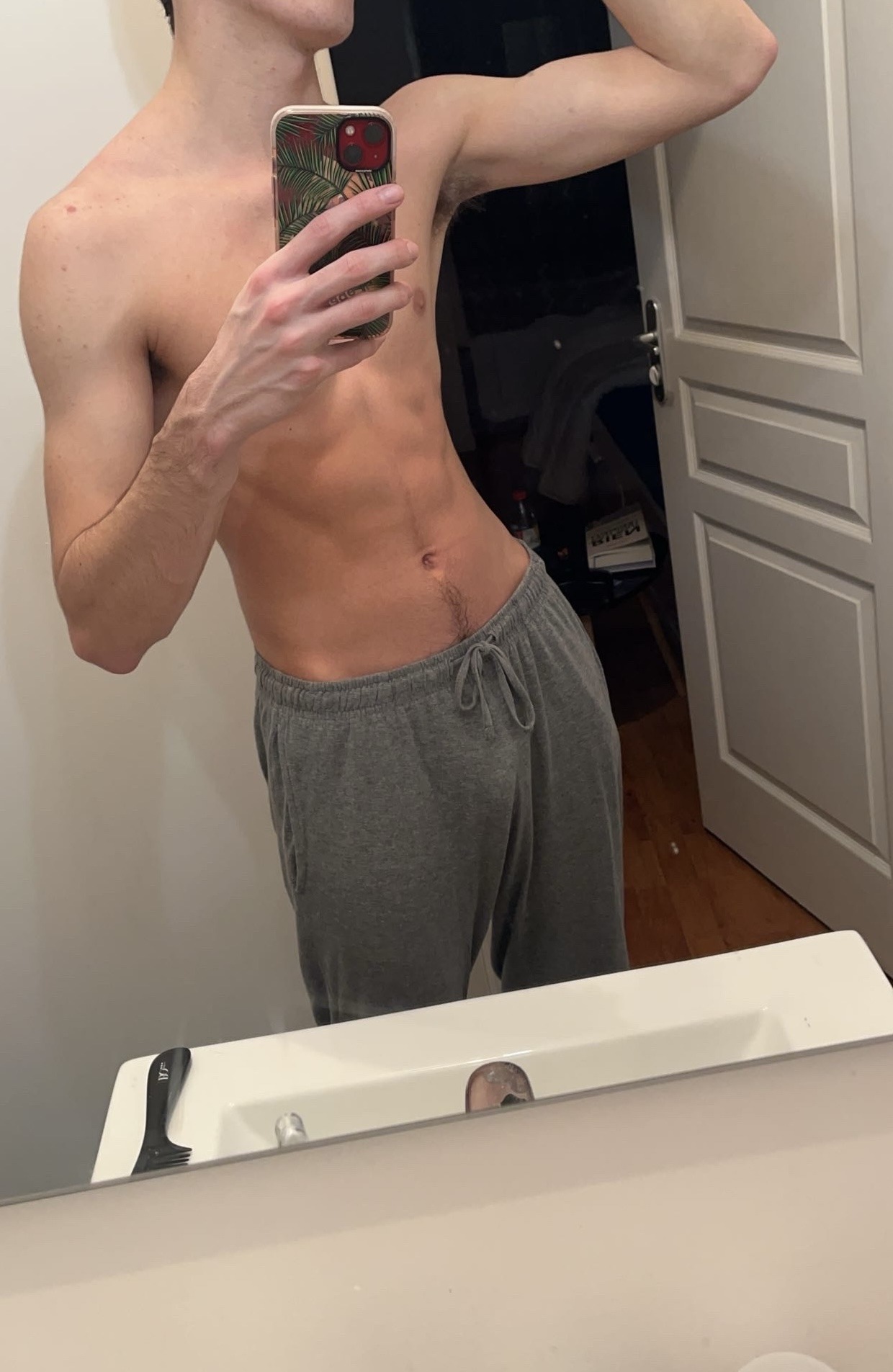 Profil de Boumedien, 25 ans, Libertine à Franquelin