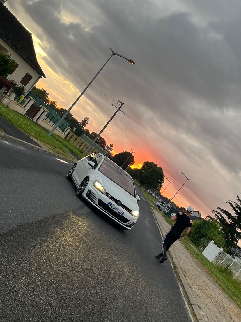 Profil de Ergin, 25 ans, Libertine à Nédélec