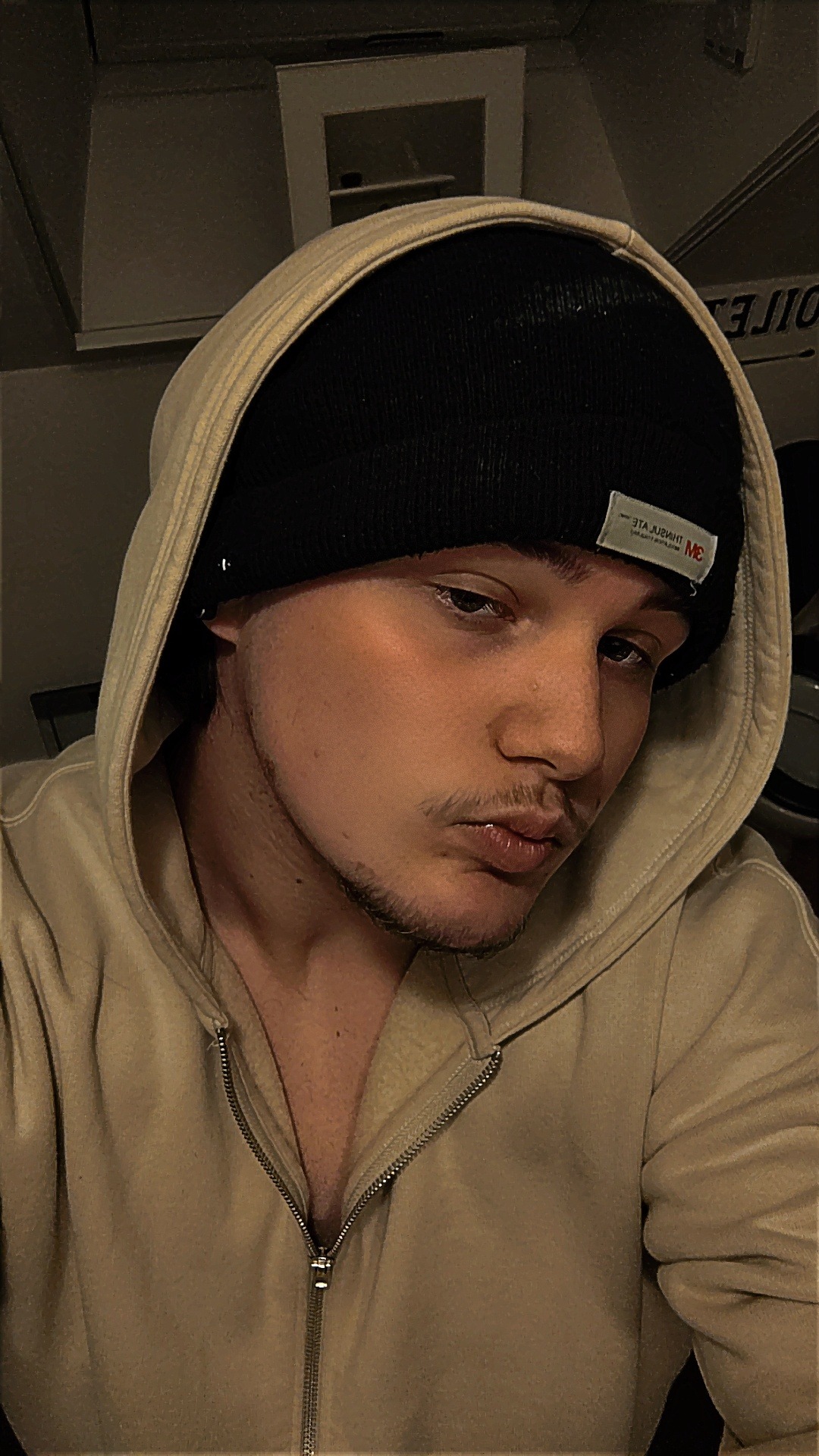 Profil de Imad, 21 ans, Libertine à Watson