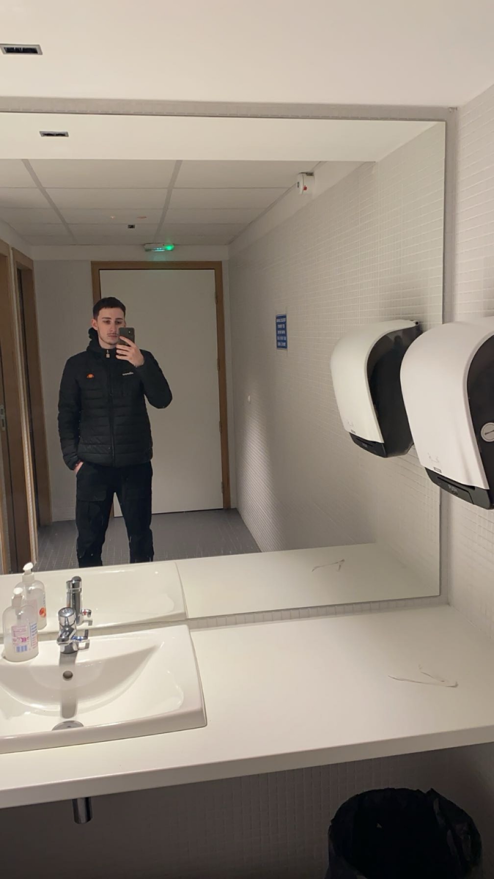 Profil de Guy-albert, 20 ans, Libertine à Campbell River