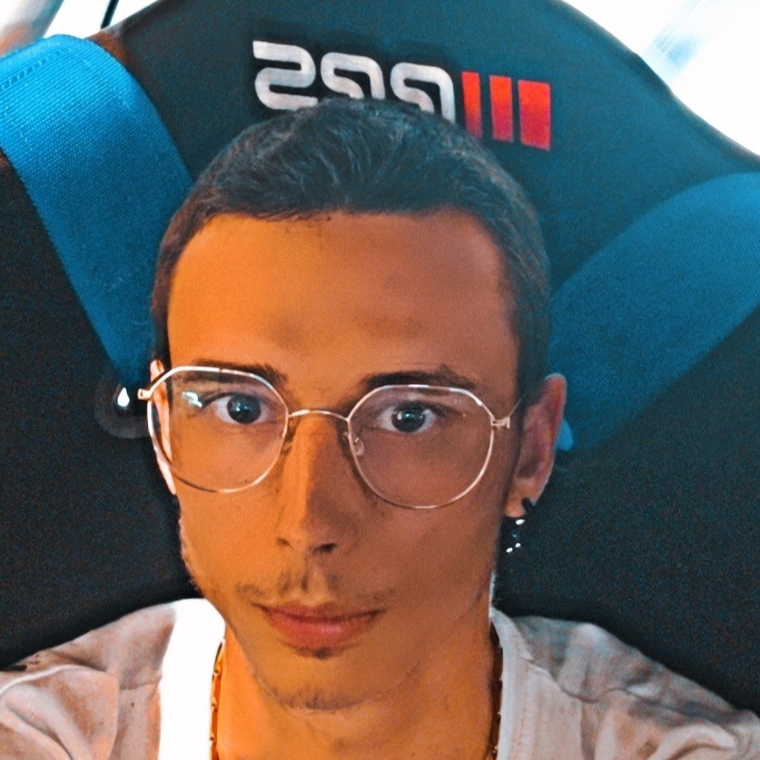 Profil de Dang, 22 ans, Libertine à Macoun